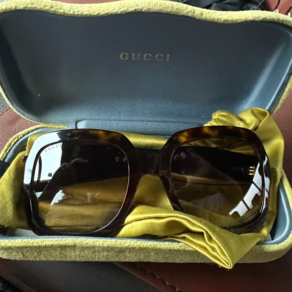 Gucci square sunglasses
